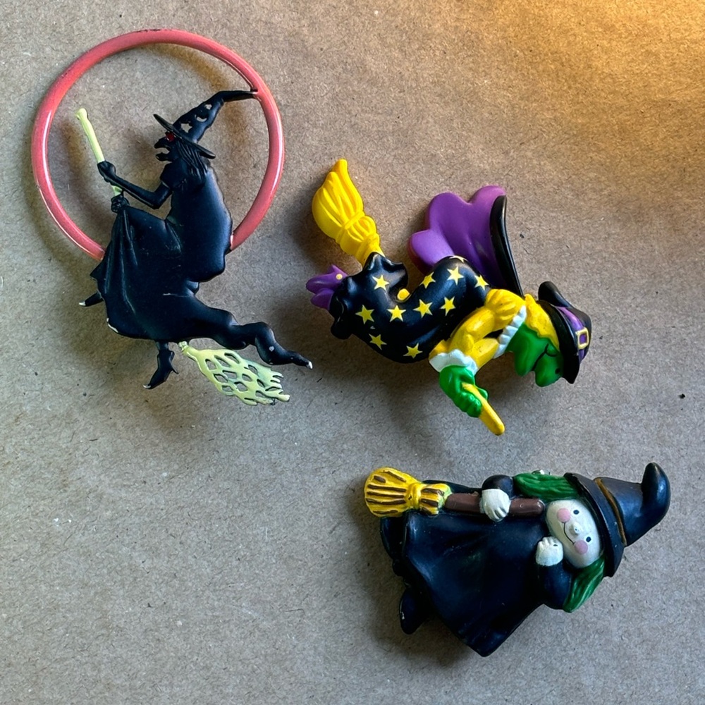 VTG Fun World Hallmark JJ Witches Pin Set Of 3 Halloween Bundle Collectibles